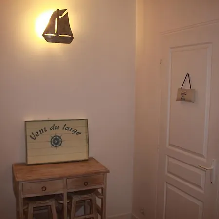 Le Bonheur Est Dans Le Pre Онфлёр